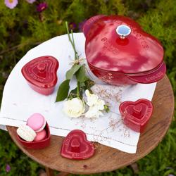 STAUB | LA COCOTTE - Cocotte-pata - sydämen muotoinen - 200mm - valurauta - kirsikanpunainen