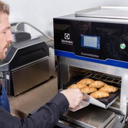 ELECTROLUX | GourmeXpress - Nopea uuni - 5,8 kW - Kosketusvalo