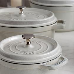 STAUB | Cocotte Oval Enamelled Cast Iron Casserole Dish – 290 mm Oval – White Truffle