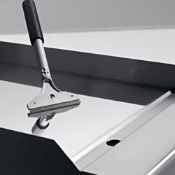 El stekbord - med hårdkromad stekyta - 4 kW - Slät - Stekyta: 296x430 mm - med underrede (benstativ)