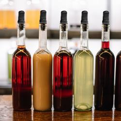 (6 ks) Krytka výlevky - 80x30x20 mm - plast - černá