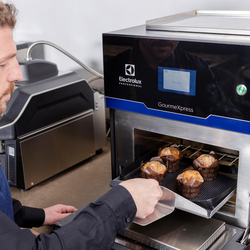 ELECTROLUX | GourmeXpress - Высокоскоростной духовой шкаф - 2,2 кВт - Сенсорный