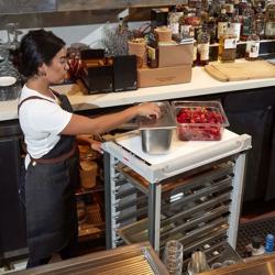 CAMBRO | CAMSHELVING® - Carrello per 9x contenitori GN 1/1