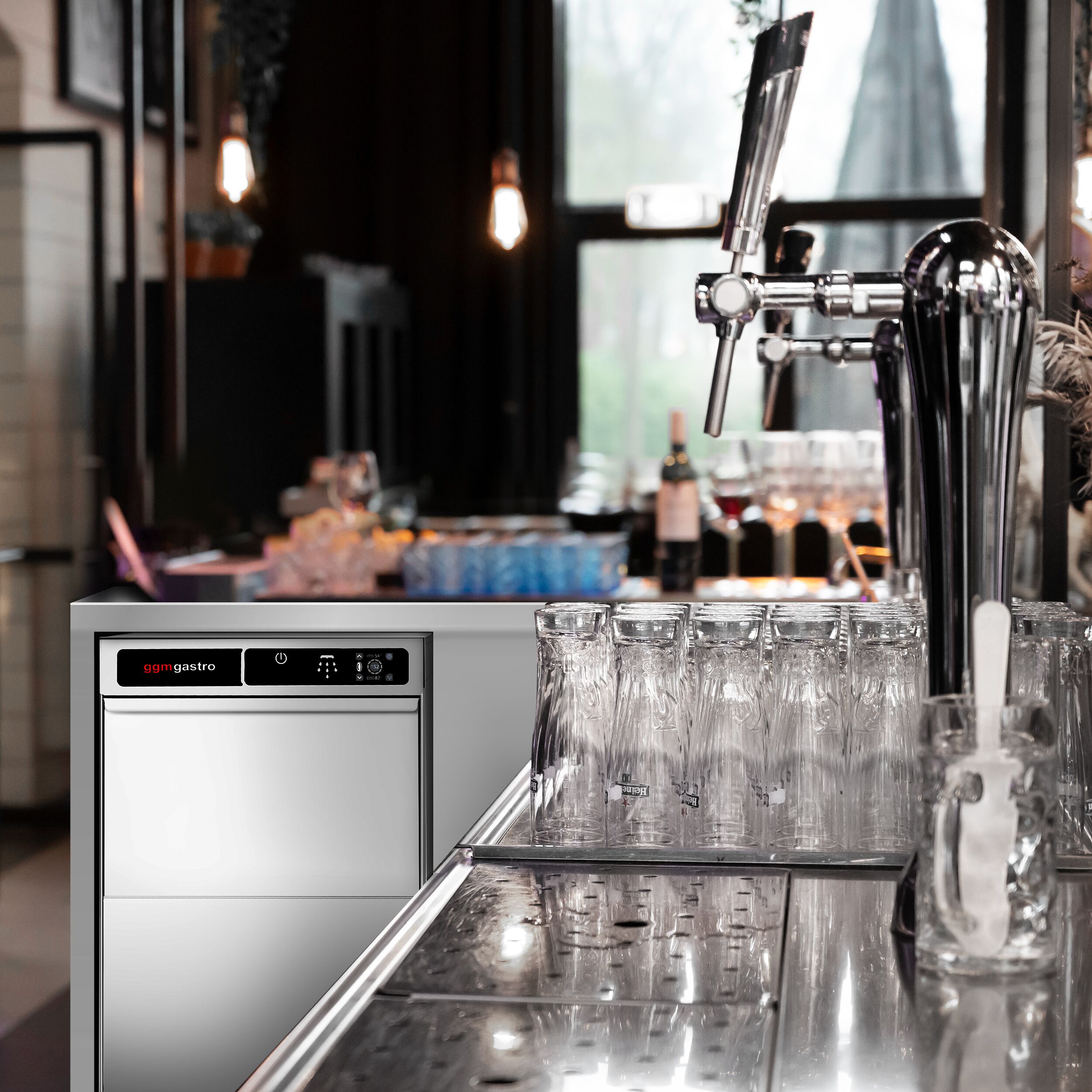 Lave-verres professionnel - Tactile - 3,30kW - avec pompes à détergent, de liquide de rinçage et de vidange