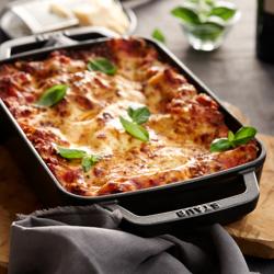 STAUB | SPECIALITIES - Güveç kabı - 300x200mm - Dökme demir - Siyah