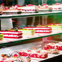 4-Sided Glass Display Fridge - 230L - 670mm - with 2 rotating shelves - 1 door - Silver - for patisserie