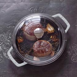 STAUB | PANS - مقلاة مع انفين للسكب - بقطر 200 مم - حديد زهر - غرافيت رمادي