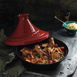 STAUB | Cast Iron Tajine – Ø 28 cm - Cherry Red - Matte Black Interior, Oven to 240°C