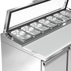 Saladette PREMIUM - 1365mm - 3 deuren - met ingang voor 7x GN 1/3 & Glazen deksel