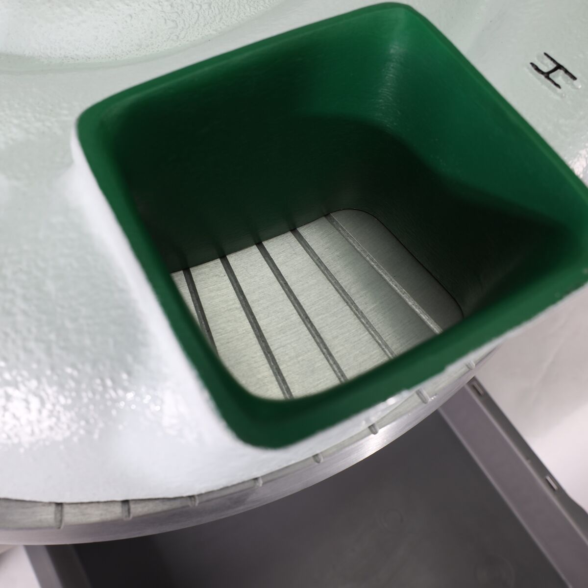 Bouleuse de pâte - pour pâte à pizza et pain - 0,25kW - Capacité de pâte : 310g - jusqu’à 500pcs/h