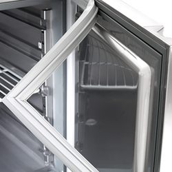 Tavolo refrigerato per pizza Premium PLUS - 2305x800mm - con 3 ante - incl. vetrina refrigerata - 11x GN 1/4