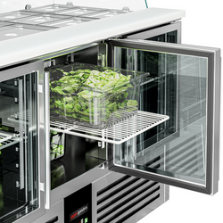 Saladette PREMIUM - 1368mm - 3 glazen deuren - met hoge glazen opzetstuk voor 4x GN 1/1