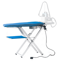 Table à repasser avec chauffage intégré