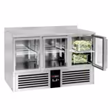 Koelwerkbank PREMIUM - 1368x700mm - 368 liter - met 3 glazen deur(en) - met opstand