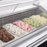 Vetrina Gelato LEVI - 1310mm - Refrigerazione statica - con Illuminazione LED - per 7+7x Vasca da gelato da 5 Litri - Sbrinamento automatico - Nero