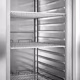 Frysskåp Rostfritt stål PREMIUM PLUS - GN 2/1 - 687 mm - 560 liter - ned till -18 °C - med 1 dörr - LED-belysning, Automatisk avfrostning, R290, Energieffektiv