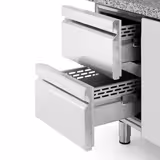 Table réfrigérée à pizza Premium PLUS - 2305 x 800 mm - avec 2 portes & 3 tiroirs - incl. vitrine réfrigérée de présentation - 10x GN 1/3