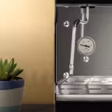 Espressomachine / Pistonmachine Compact - 1-groeps - Automatisch - met digitaal display - pre-infusiesysteem & 1 stoompijp