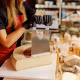 Kaymaz ayaklı kesme tahtası - EN 600x400 - HACCP uyumlu - Beyaz