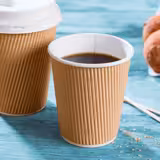 (500 pezzi) Bicchiere di carta Coffee to go - scanalato - 200ml - 8 oz - Ø 80mm - marrone - interno bianco