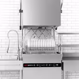 Lavastoviglie a passaggio / a capote - Digitale - 8,7 kW - con recupero di calore, pompa detergente, pompa brillantante e pompa di scarico - incl. tavolo di alimentazione a sinistra e tavolo di scarico a destra