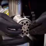مفرمة لحم كهربائية تجارية - مقاس 12 - 240 kg/h - 550 W - قرص ثقوب 4.5 mm