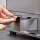 شواية مسطّحة كهربائية تجارية - 4,40 kW - أملس ومُضلّع - مساحة الشواء: 600x335mm