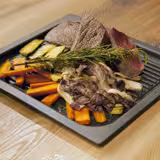 Piastra per grigliare per forno combinato a vapore e piano cottura professionale - 355x325x20mm | GN 2/3 - alluminio pressofuso alimentare | superficie rigata | antiaderente | nichel-free | per gas/elettrico/vetroceramica/forno