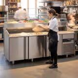 Pizzawerkbank PREMIUM - 2100x800mm - met granieten werkblad - met 3 deuren - incl. glasvitrine - 10x GN 1/3