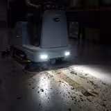 Automatyczna szorowarka z funkcją odsysania – wydajność 6.000 m²/h  