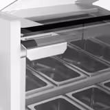 Glassdisk (golvmodell) ADAM - 1 723 mm - Ventilerad (fläktkyld) - med LED‑belysning; uppvärmt frontglas/värmeglas - för 18x 5 liter eller 12x 7 liter glasskantiner - tippbar front - Vit