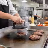 Commercial Cast Iron Burger Press – 175 mm Diameter – Ribbed Surface