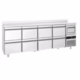 Bajo mostrador refrigerado PREMIUM - 2690x600mm - con 8 cajones 1/2, encimera de trabajo con trasera elevada y golpete para café - 775L