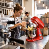 Batteur-mélangeur planétaire professionnel - 7L - 350W - incl. 3 outils - Rouge