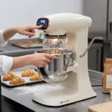 Planetenrührmaschine - 12 Liter - 880 Watt - mit Display, Beleuchtung & 3 Rühraufsätze - Hellelfenbein