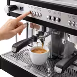WEGA | Airy – Machine à café porte-filtre – 2 groupes – 3,85 kW – avec compteur de shots – Noir