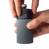 PEUGEOT | LINE – Moulin à poivre – Bois/Carbone – Graphite – Hauteur : 120 mm