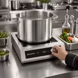 Cuisinière à induction - 5 kW - pour grandes casseroles de 45-50cm de diamètre