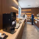 Heißgetränkeautomat - 2 Programme - Digital - 2 Pulverbehälter - Schwarz