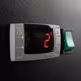 Frigorífico de panadería de acero inoxidable PREMIUM - EN 600x800 - 737L - con 1 puerta de cristal - ventilado; R290; desescarche automático; ruedas; cerradura con llave; AISI 304; Negro