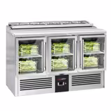 Saladette PREMIUM - 1365mm - 3 porte in vetro - con vano ingredienti per 7x GN 1/3, coperchio in vetro