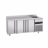 Balcão refrigerado PREMIUM - 1900x700mm - 420L - 3 portas; com lavatório à direita - GN 1/1 - -2 a +8°C; com ressalto traseiro