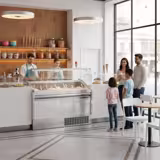 Vetrina Gelato LEVI - 1310mm - Refrigerazione statica - per 14x Vasca da gelato da 5/7 Litri con riserva - Illuminazione LED - Bianco