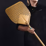 Pizzaschaufel - GOLD - Aluminium - 330x330mm - perforiert- spezielle G.H.A. Eloxierung