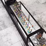 Vitrine à pâtisserie réfrigérée MADRID Self-Service - 435L - 1000mm - Double vitrage - avec 2 étagères en verre - portes coulissantes vitrées arrière - avec rideau de nuit - pour pâtisseries - Pour FR - Noir mat