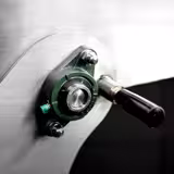 Malaxor de carne electric - 100 kg - 2,2 kW - funcție reverse (înainte & înapoi) - cuvă basculantă