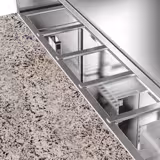 Mesa saladette refrigerada PREMIUM - 903mm - 240L - 1 puerta maciza & 2 cajones - con tapa de acero inoxidable para 5x GN 1/6 - encimera de granito negro - Para ES