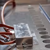 Elektryczny grill do kurczaka ECO - 19,2 kW - z 4 szpikulcami na 24 kurczaki	