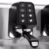 WEGA | Nova – Machine à expresso à porte-filtre – 3 groupes – 5,7 kW – avec 2 mousseurs à lait & eau chaude – tactile – Blanc